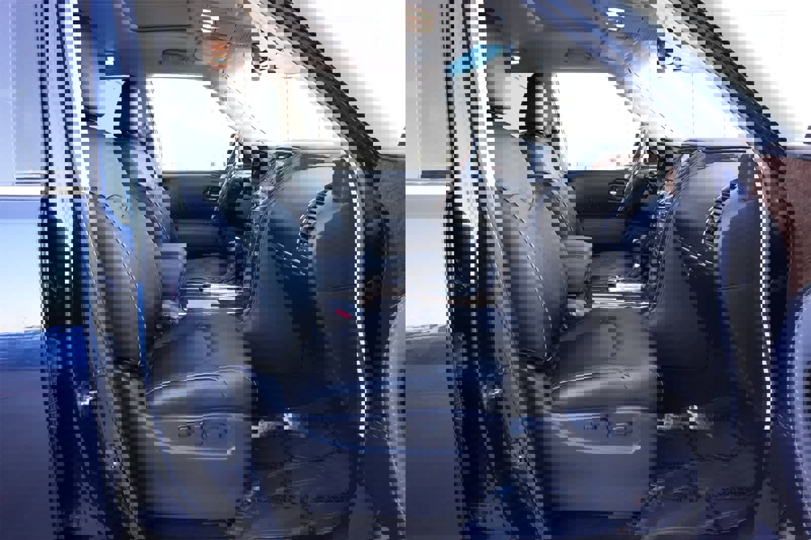 Used 2017 INFINITI QX80 2WD w/ Driver Assistance Package image 23