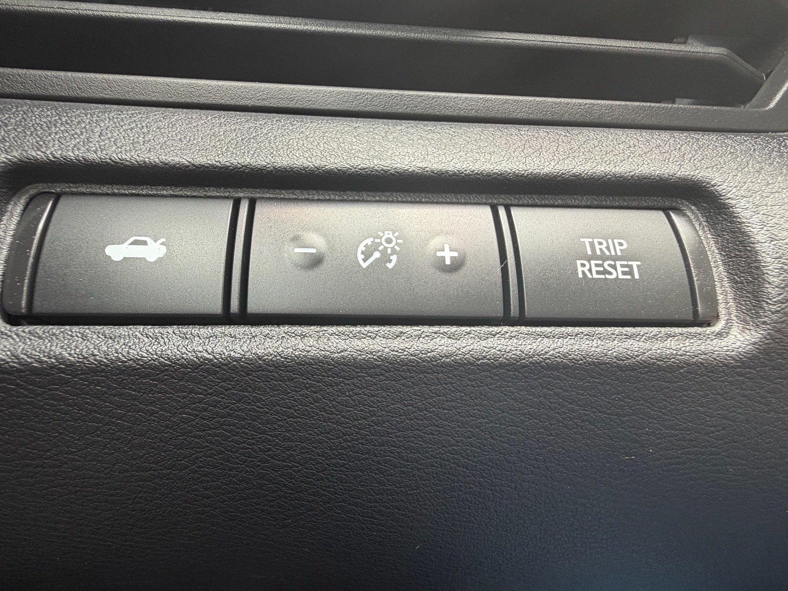 Certified 2022 Nissan Altima 2.5 SR FWD image 25