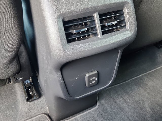 Used 2020 Chevrolet Equinox LS w/ LS Convenience Package FWD image 28