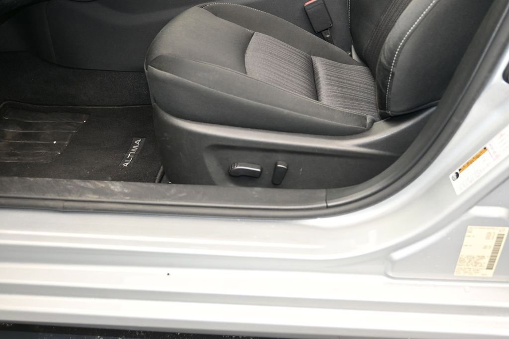 Certified 2022 Nissan Altima 2.5 SV FWD image 20