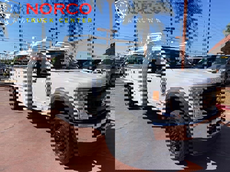 Used 2020 Ford F550 2WD Regular Cab Super Duty image 2