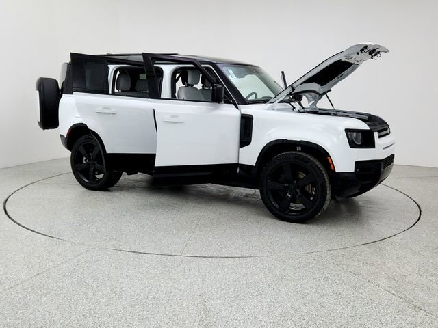 New 2026 Land Rover Defender 110 X-Dynamic SE AWD/4WD image 10