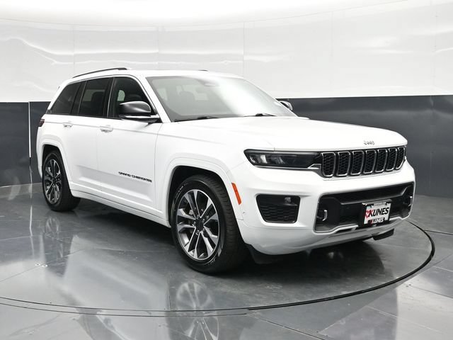 Used 2023 Jeep Grand Cherokee Overland AWD/4WD image 6