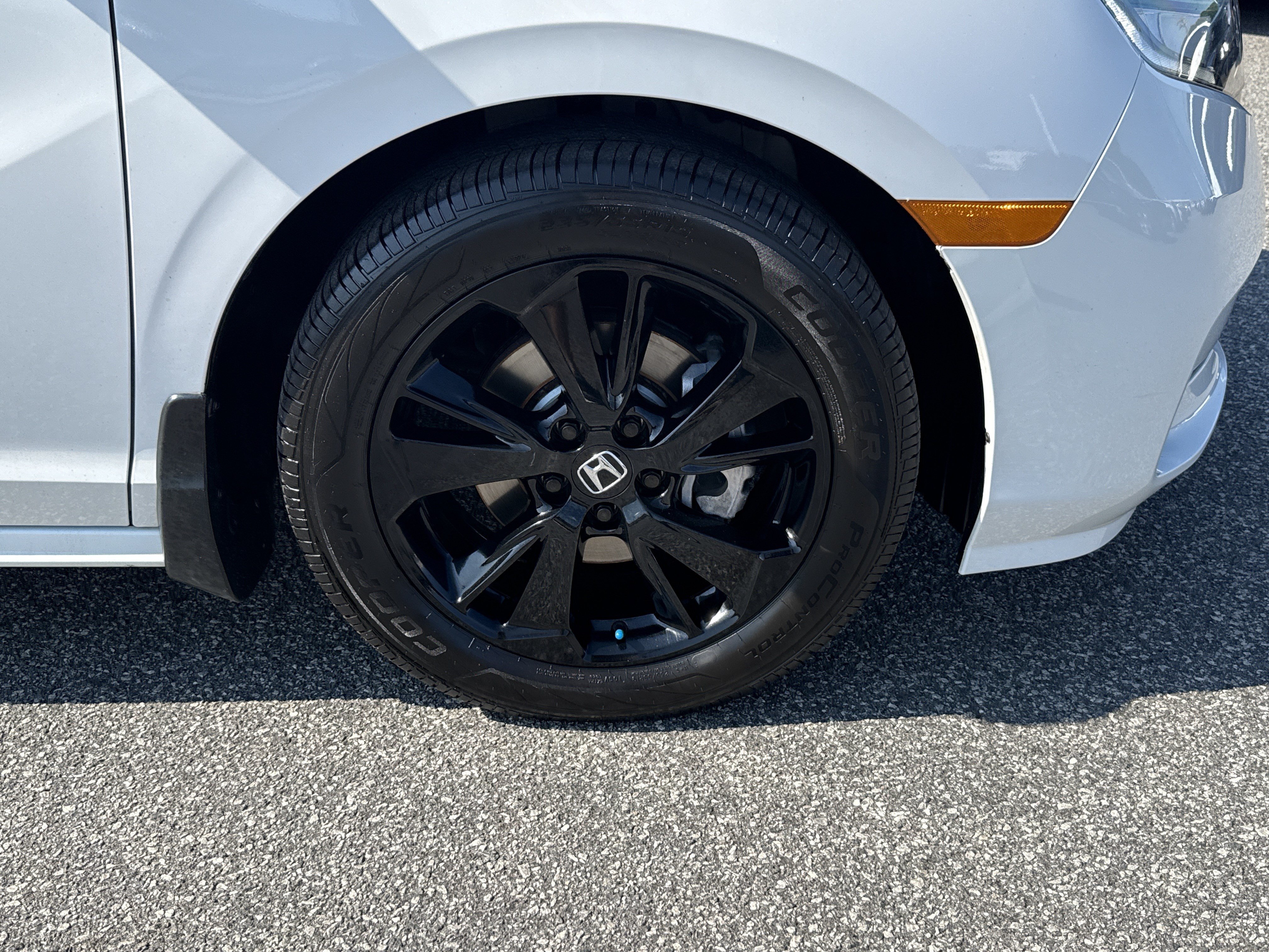Certified 2024 Honda Odyssey Sport image 13