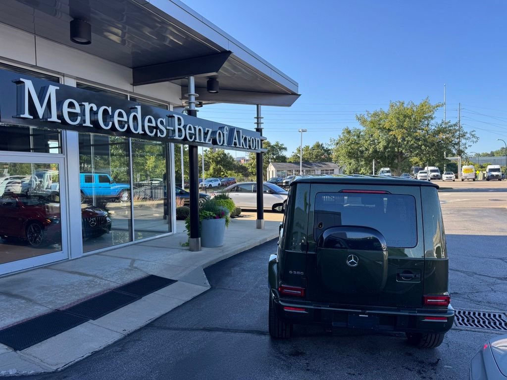 New 2027 Mercedes-Benz G 580 e image 4