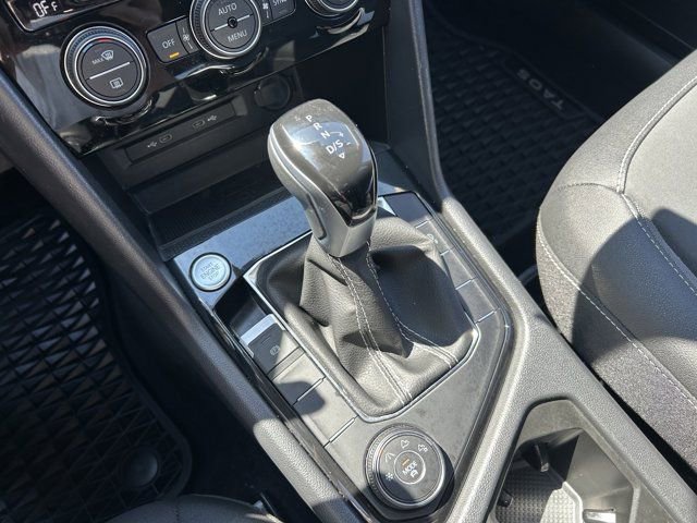 Certified 2024 Volkswagen Taos SE AWD/4WD image 15
