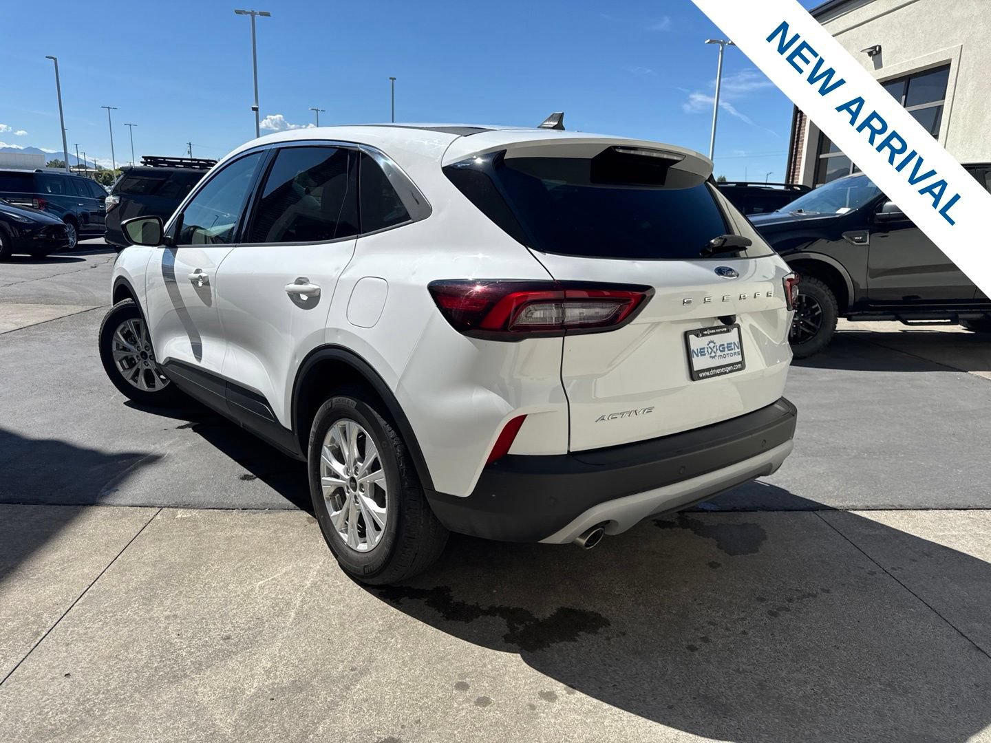 Used 2024 Ford Escape Active w/ Tech Pack #1 FWD image 5