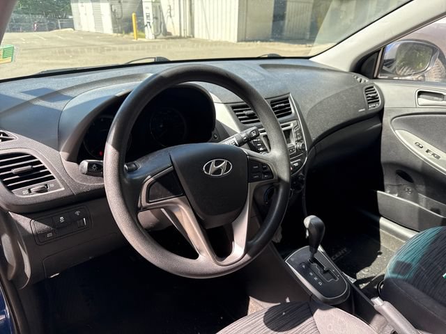 Used 2016 Hyundai Accent SE FWD image 17