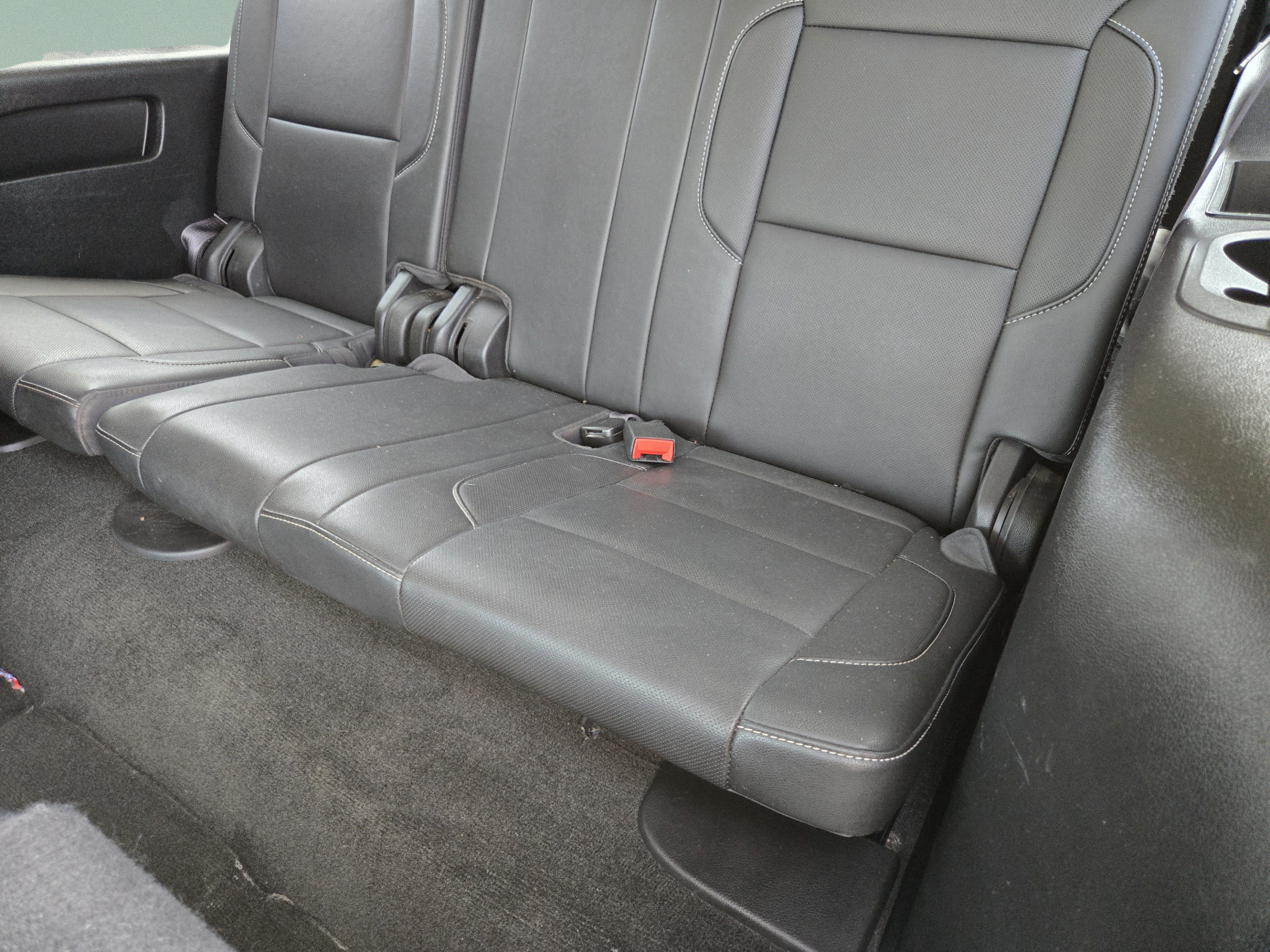 Used 2017 Chevrolet Suburban Premier RWD image 28