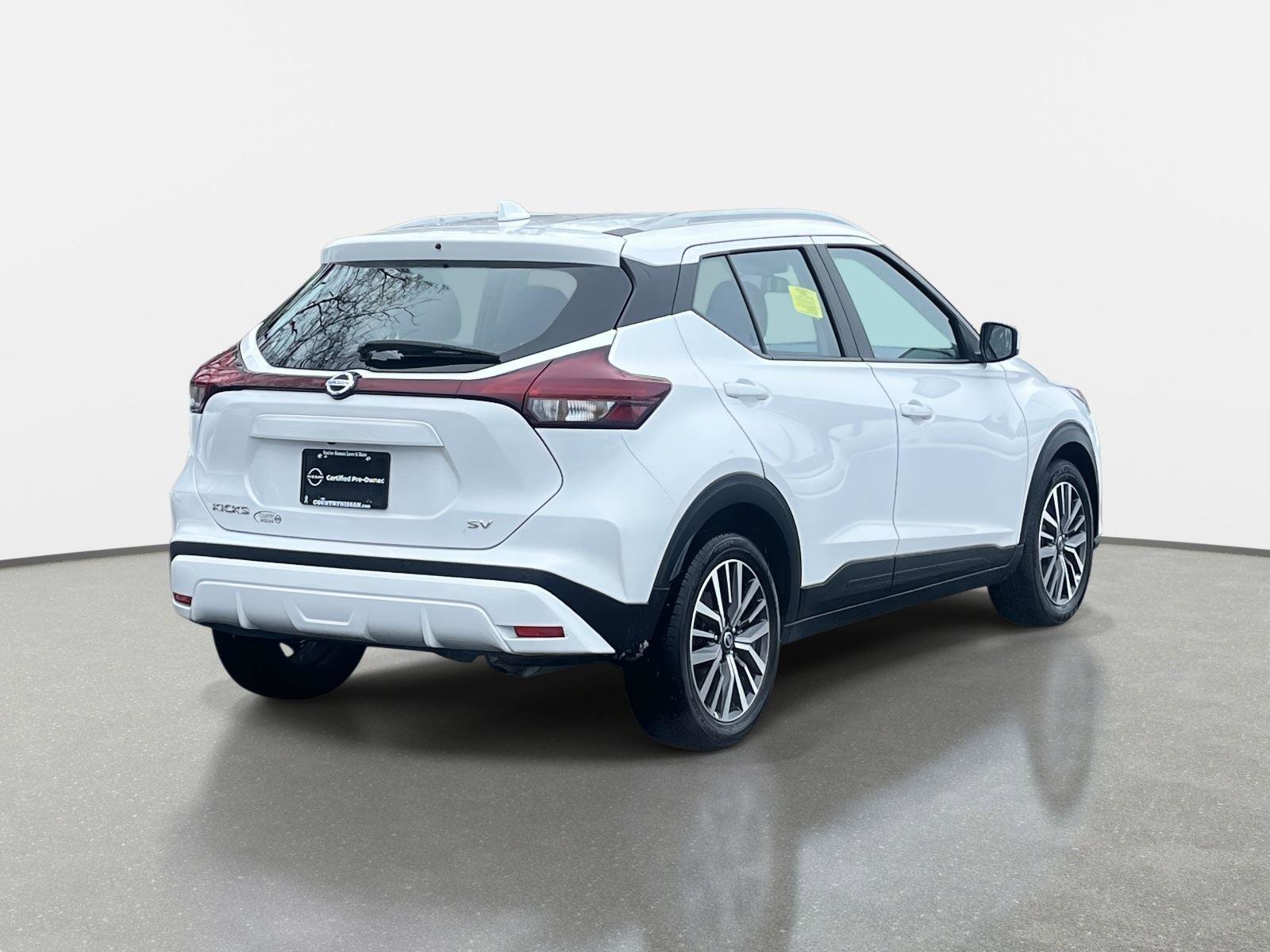 Used 2021 Nissan Kicks SV image 5