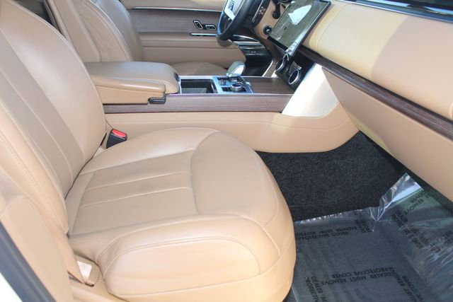 Used 2023 Land Rover Range Rover SE image 27