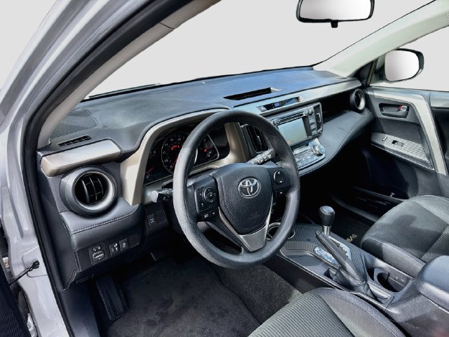 Used 2013 Toyota RAV4 XLE AWD/4WD image 9