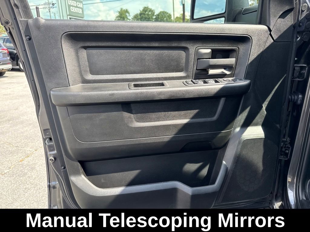 Used 2024 RAM 2500 Tradesman w/ Chrome Appearance Group image 23