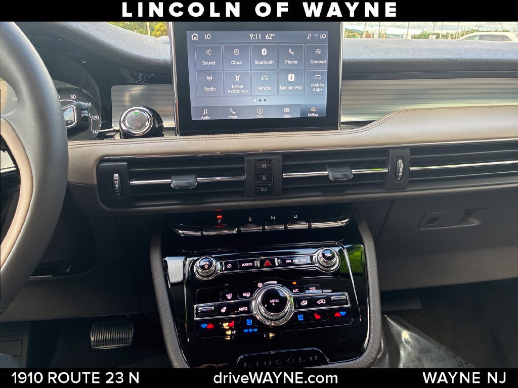 Certified 2022 Lincoln Corsair AWD w/ Equipment Group 101A image 18