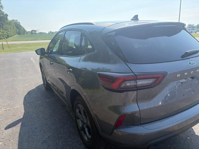 Used 2024 Ford Escape ST-Line w/ Tech Pack #1 AWD/4WD image 13