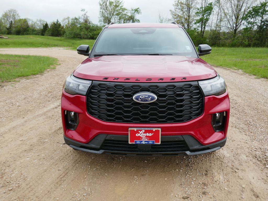 New 2026 Ford Explorer ST-Line w/ ST-Line Street Pack AWD/4WD image 10