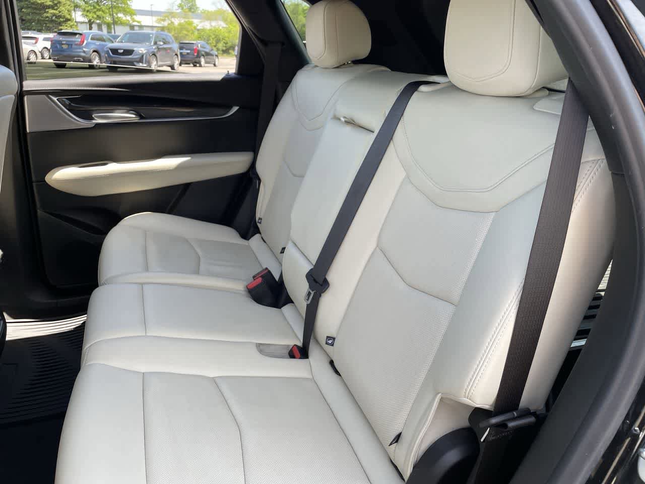 Used 2024 Cadillac XT5 Sportv w/ Technology Package AWD/4WD image 19