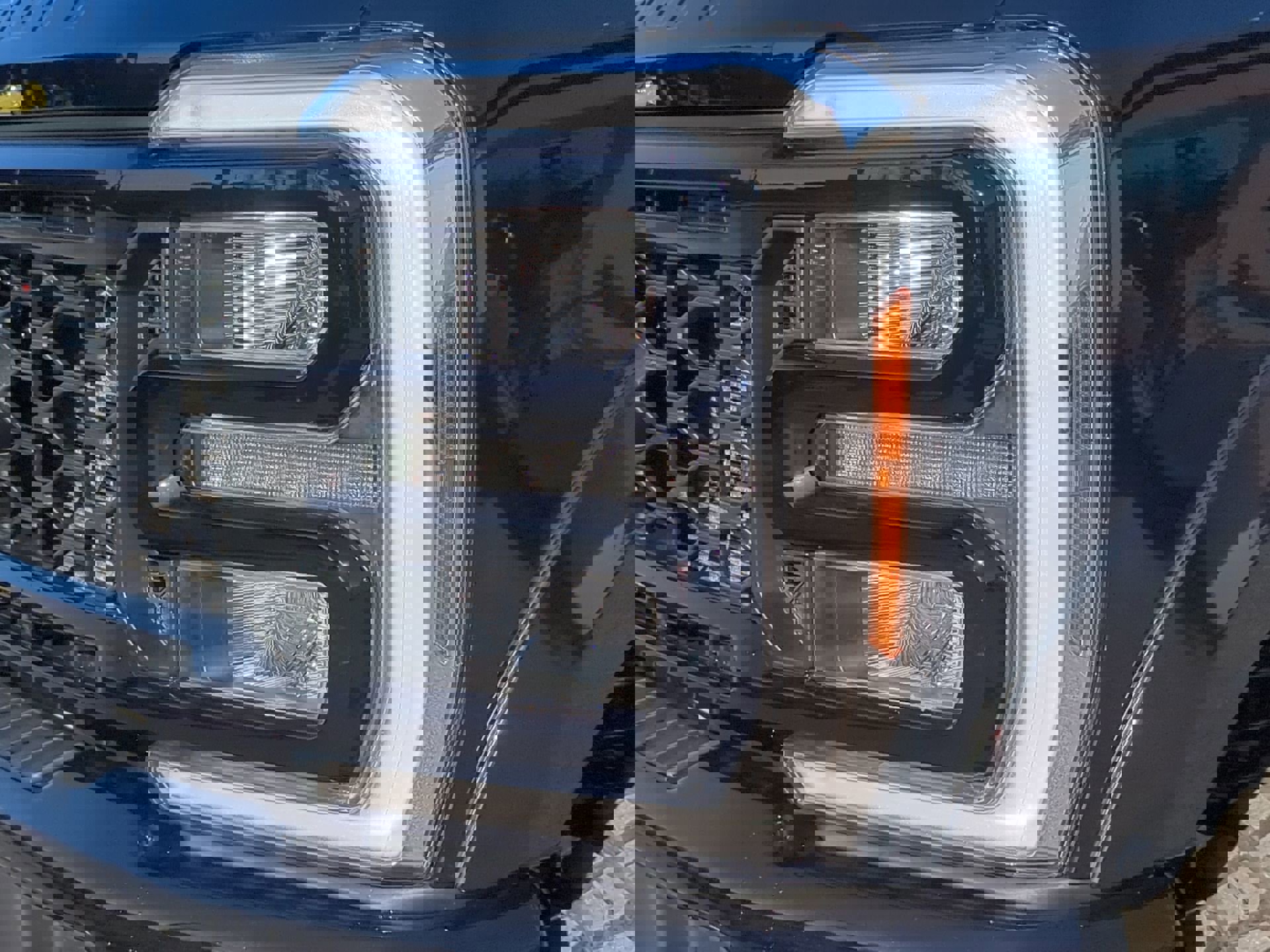 New 2026 Ford F250 Lariat w/ Black Appearance Package image 39