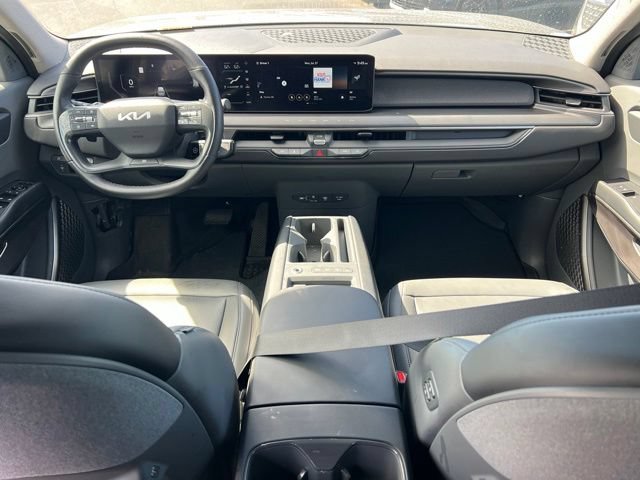 Certified 2024 Kia EV9 Light RWD image 12