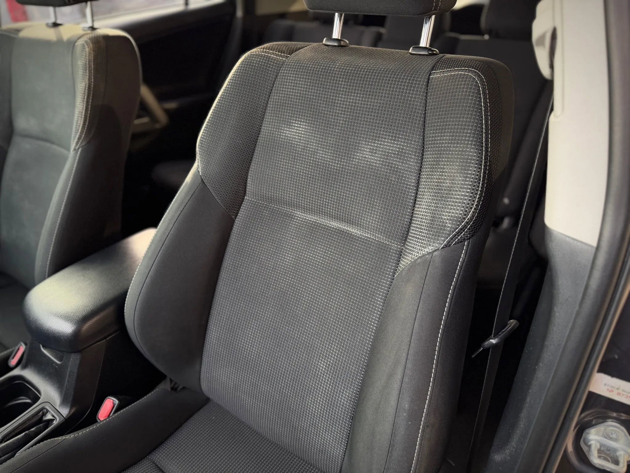 Used 2018 Toyota RAV4 XLE image 13