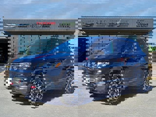 Used 2024 Jeep Compass Trailhawk image 1