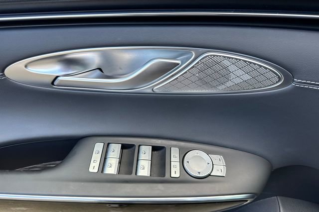 Used 2025 Genesis GV70 2.5T image 11