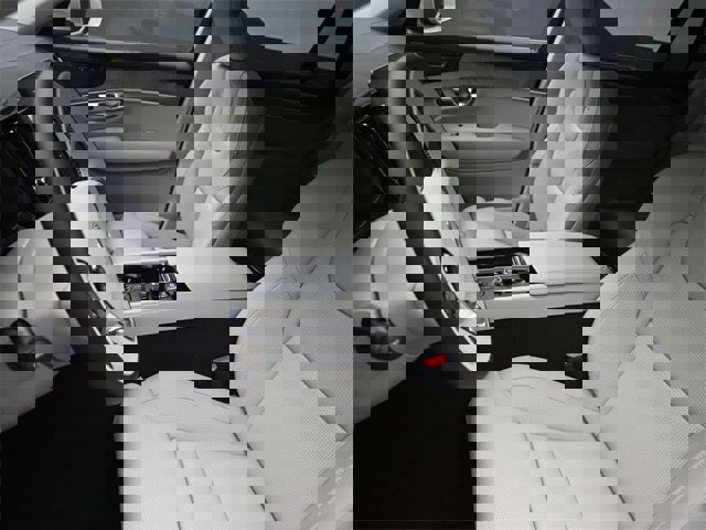 New 2025 Volvo XC90 B6 Ultra image 20