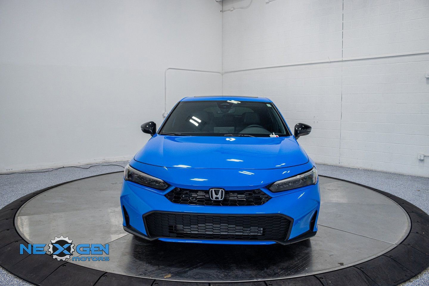 Used 2025 Honda Civic Sport Touring image 2