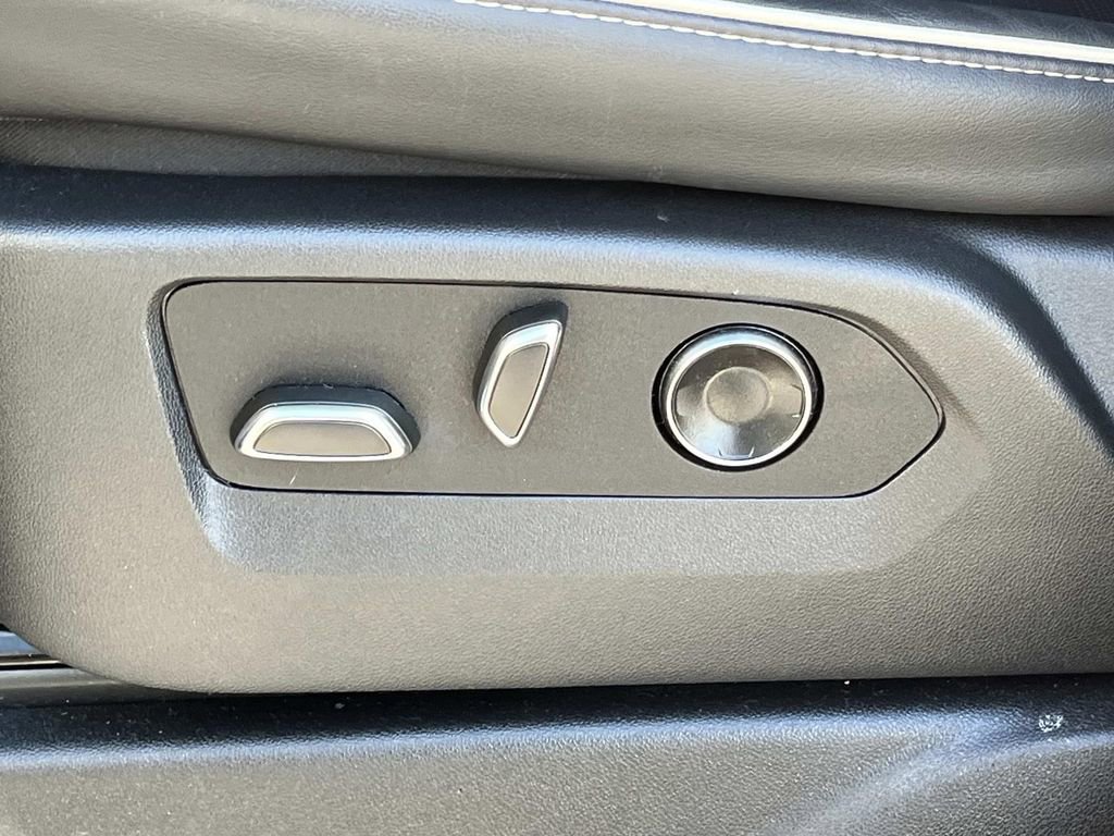 Certified 2025 Cadillac Escalade Sport w/ Touring Package image 24