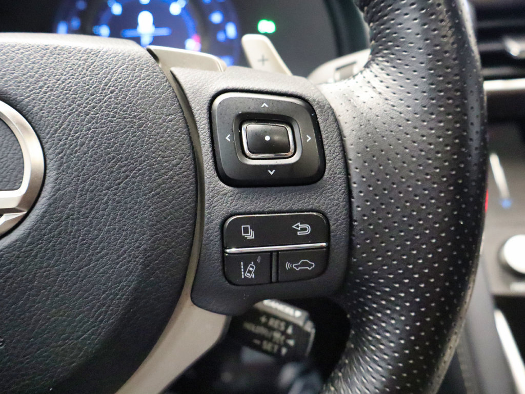 Used 2019 Lexus IS 350 F Sport AWD/4WD image 31