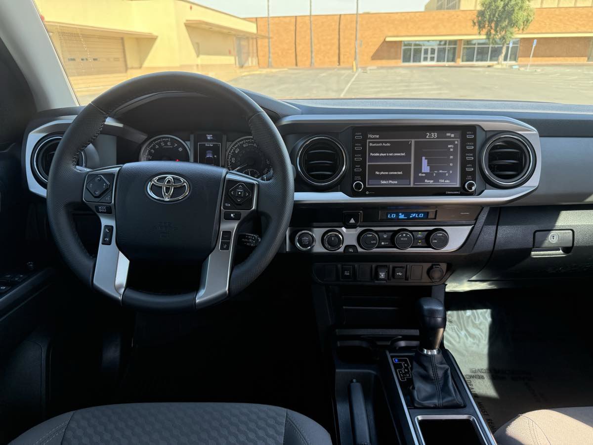 Used 2023 Toyota Tacoma SR5 AWD/4WD image 17