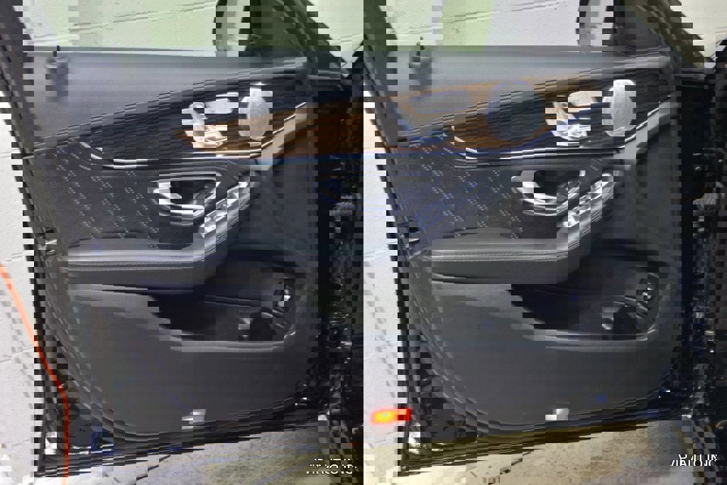 Used 2017 Mercedes-Benz C 63 AMG AMG C 63 Sedan image 7