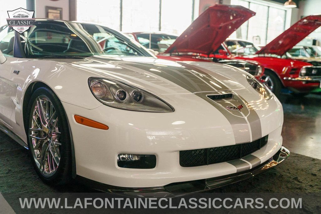 Used 2013 Chevrolet Corvette ZR1 w/ 3ZR Preferred Equipment Group RWD image 21