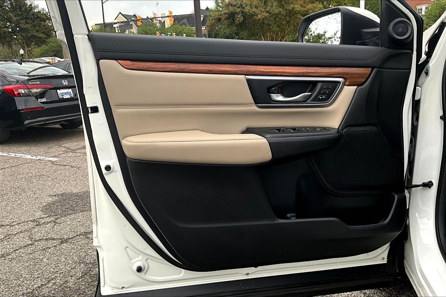 Used 2017 Honda CR-V EX-L image 18
