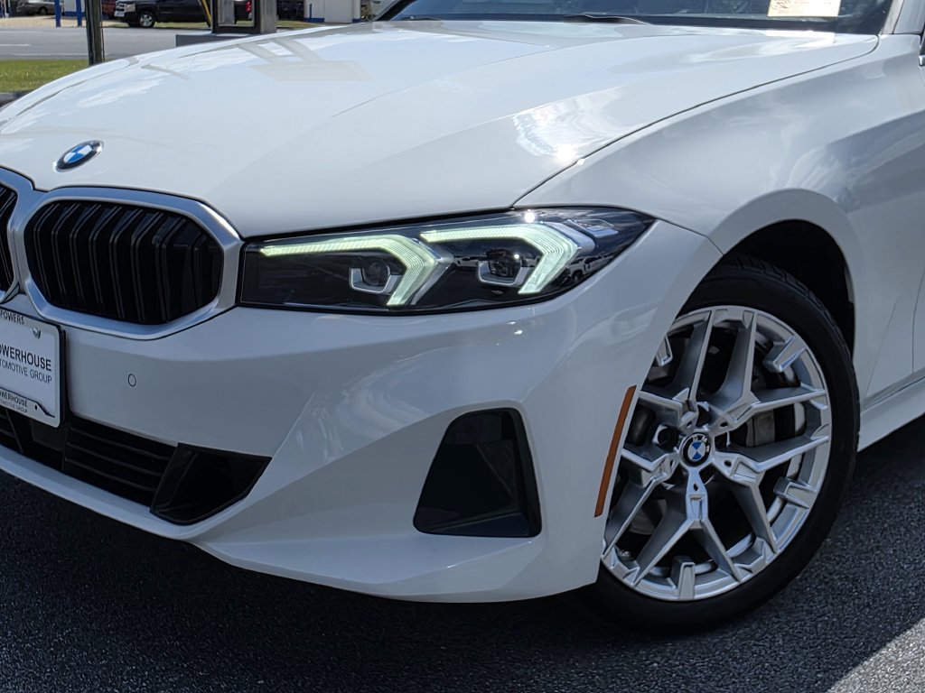 Used 2026 BMW 330i xDrive Sedan AWD/4WD image 10