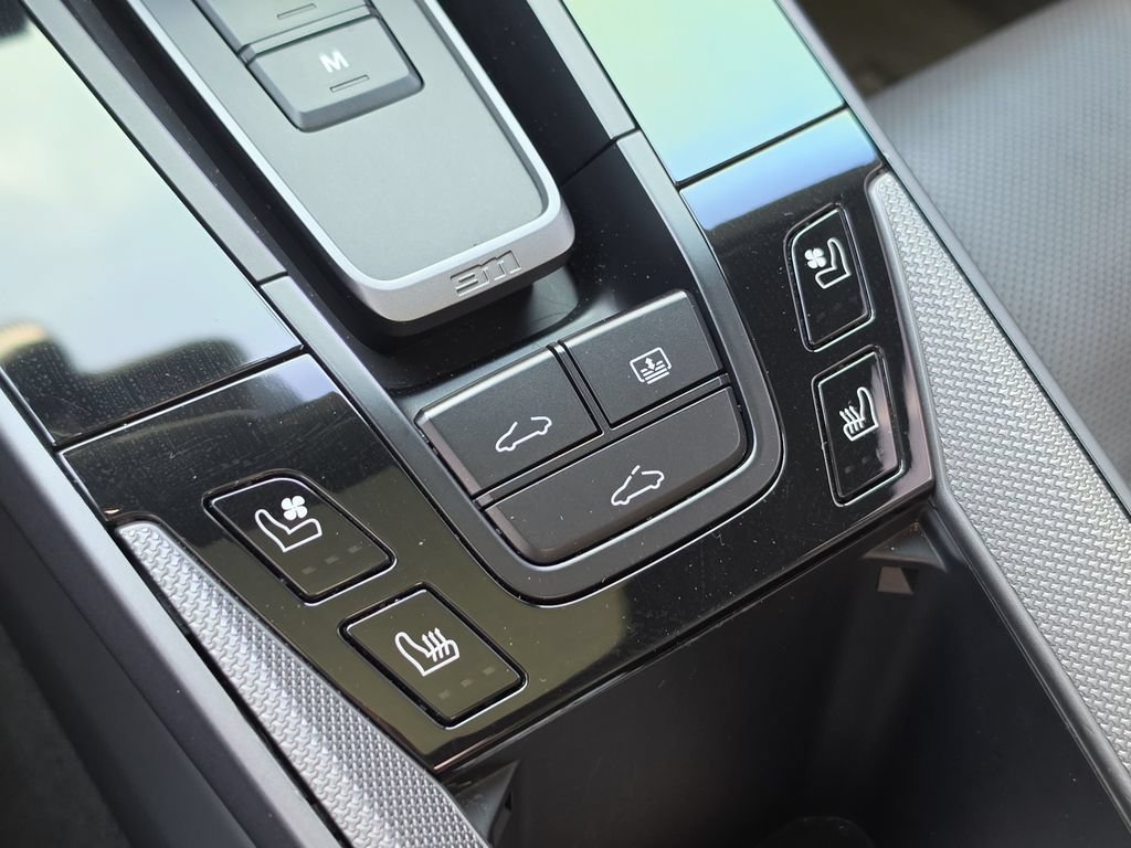 Used 2021 Porsche 911 Carrera image 24