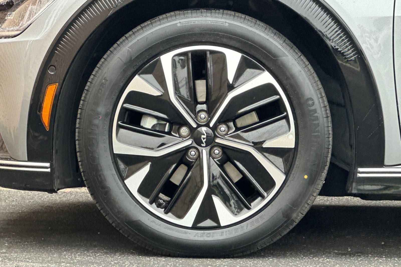 Used 2023 Kia EV6 Wind w/ Wind Technology Package image 28