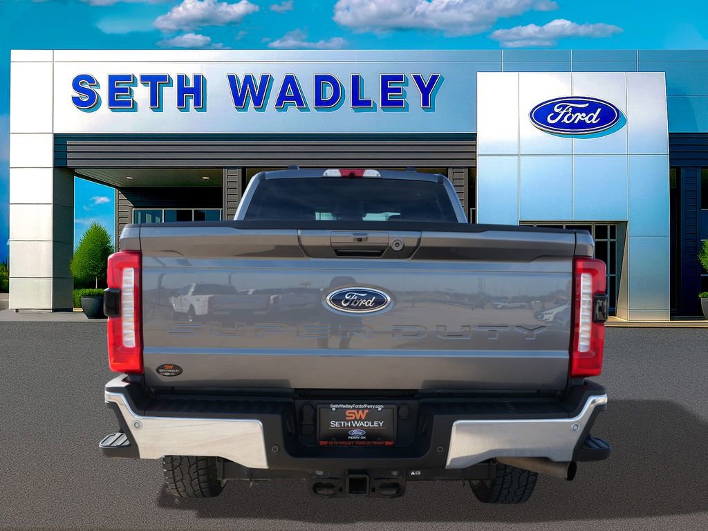 Used 2025 Ford F250 Lariat w/ FX4 Off-Road Package AWD/4WD image 5