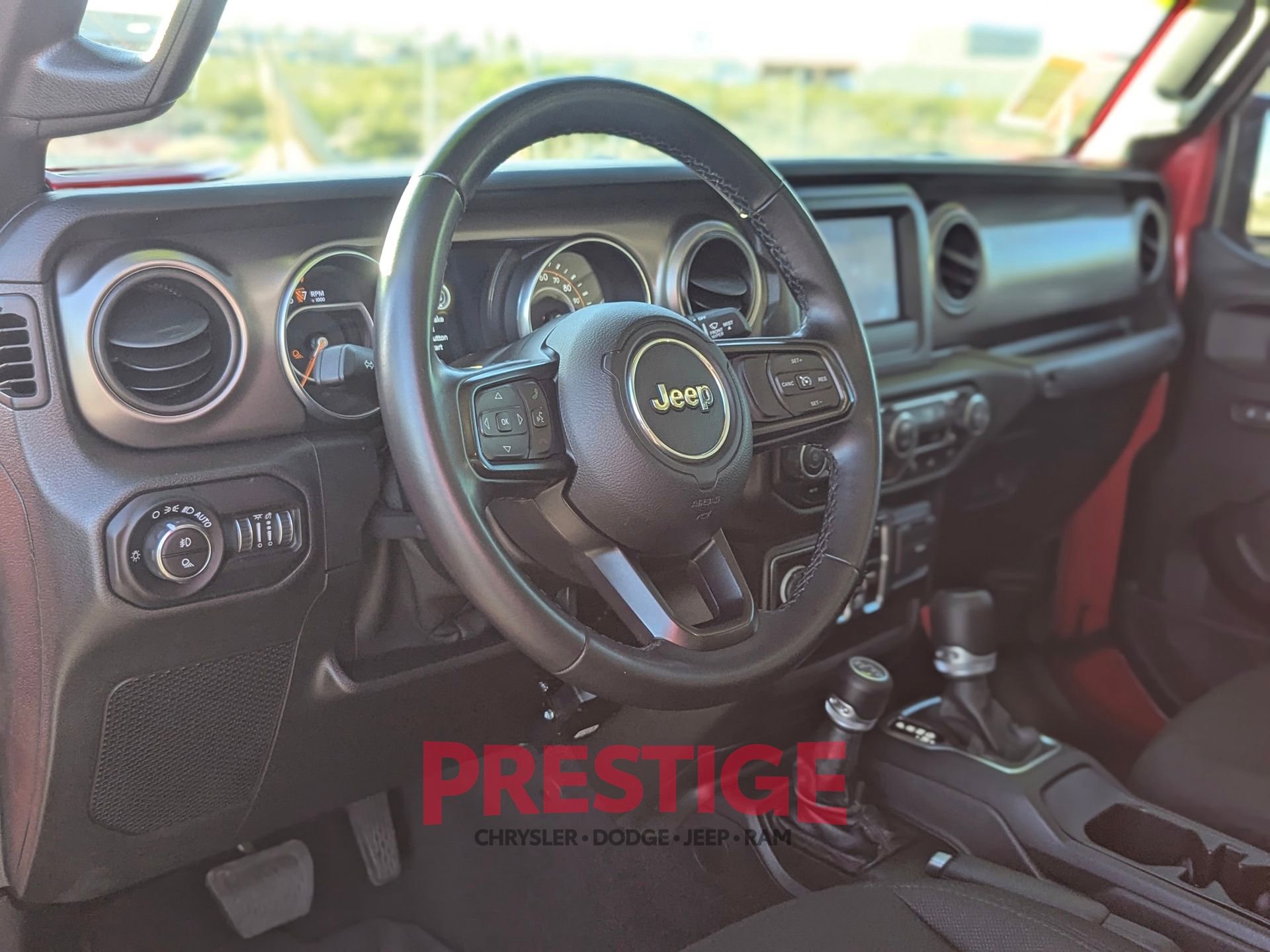 Used 2021 Jeep Gladiator Willys image 15