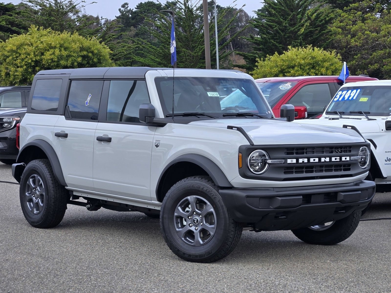 New 2026 Ford Bronco Big Bend AWD/4WD image 2