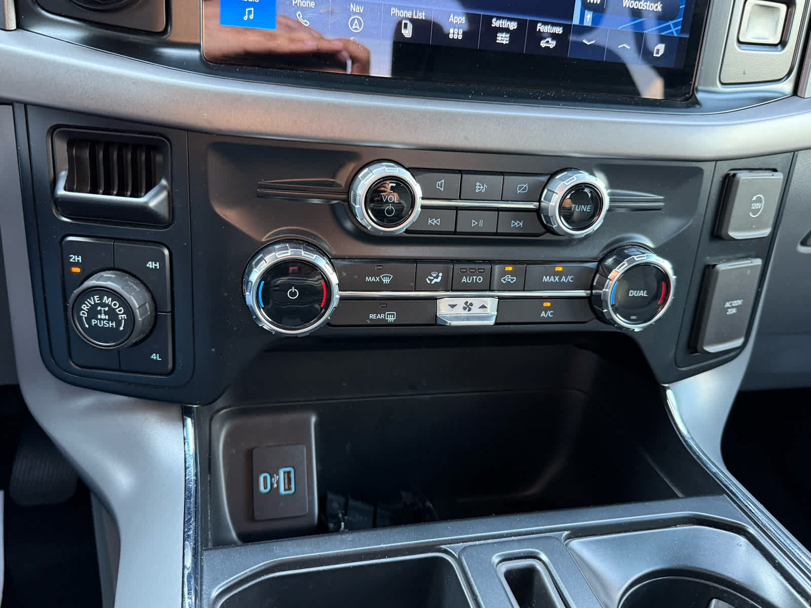 Used 2024 Ford F150 XLT w/ FX4 Off-Road Package AWD/4WD image 20