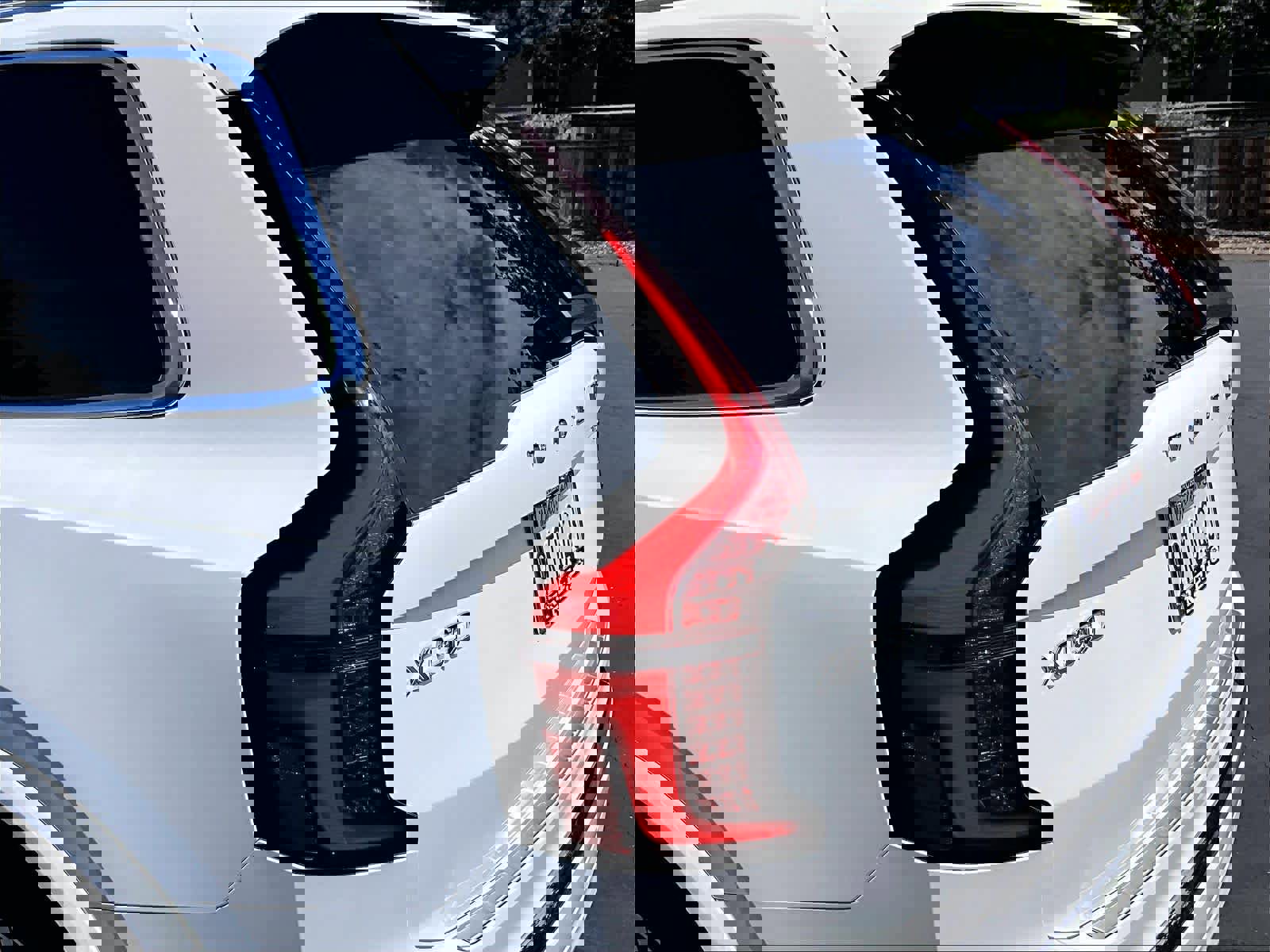 Used 2025 Volvo XC90 T8 Ultra w/ Protection Package Premier image 32