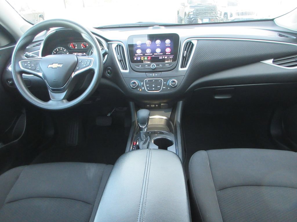 Used 2024 Chevrolet Malibu LT image 15