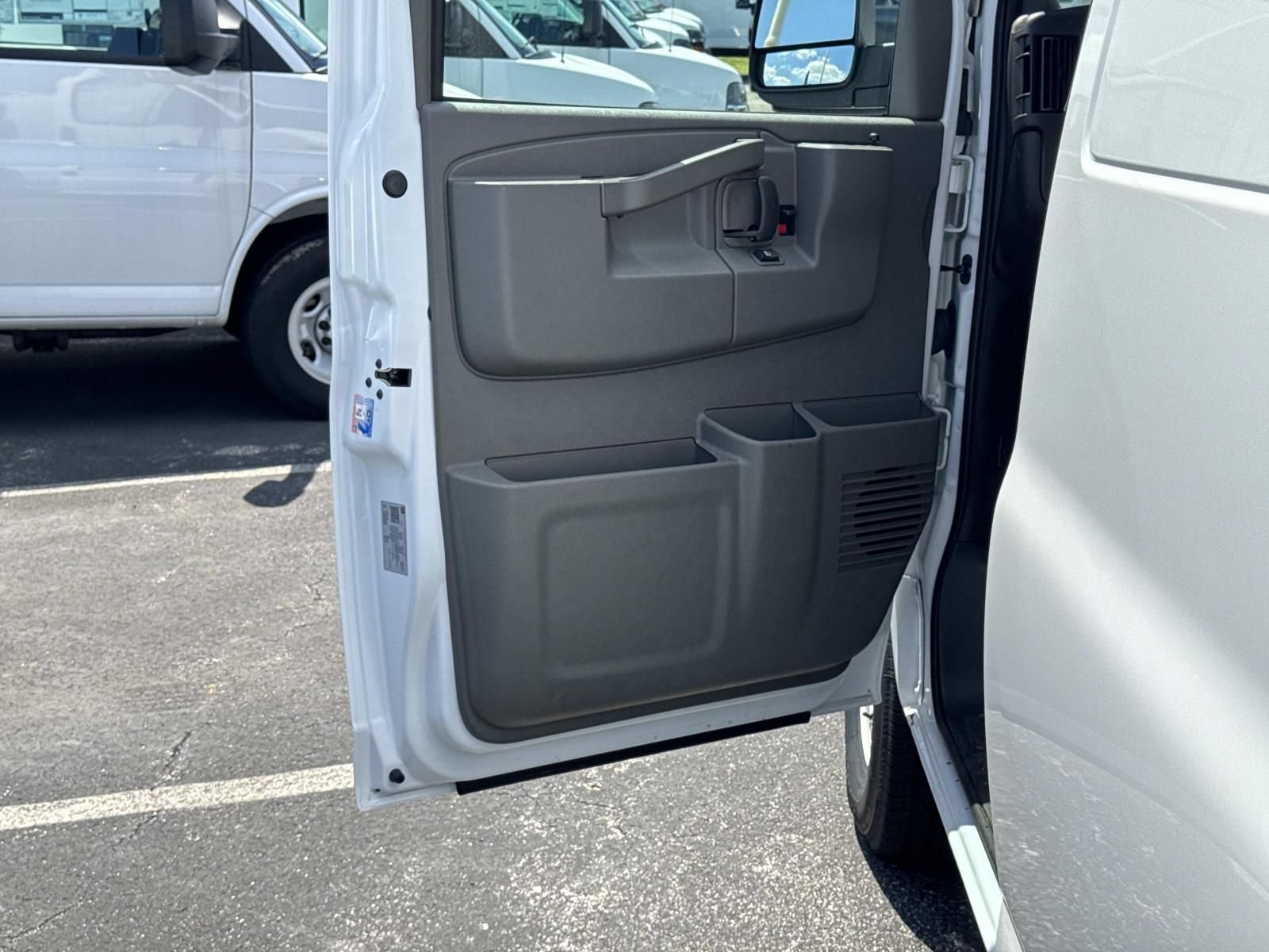 New 2026 Chevrolet Express 2500 Extended w/ Driver Convenience Package RWD image 15