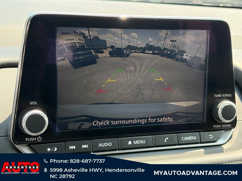 Used 2025 Nissan Rogue SV AWD/4WD image 12