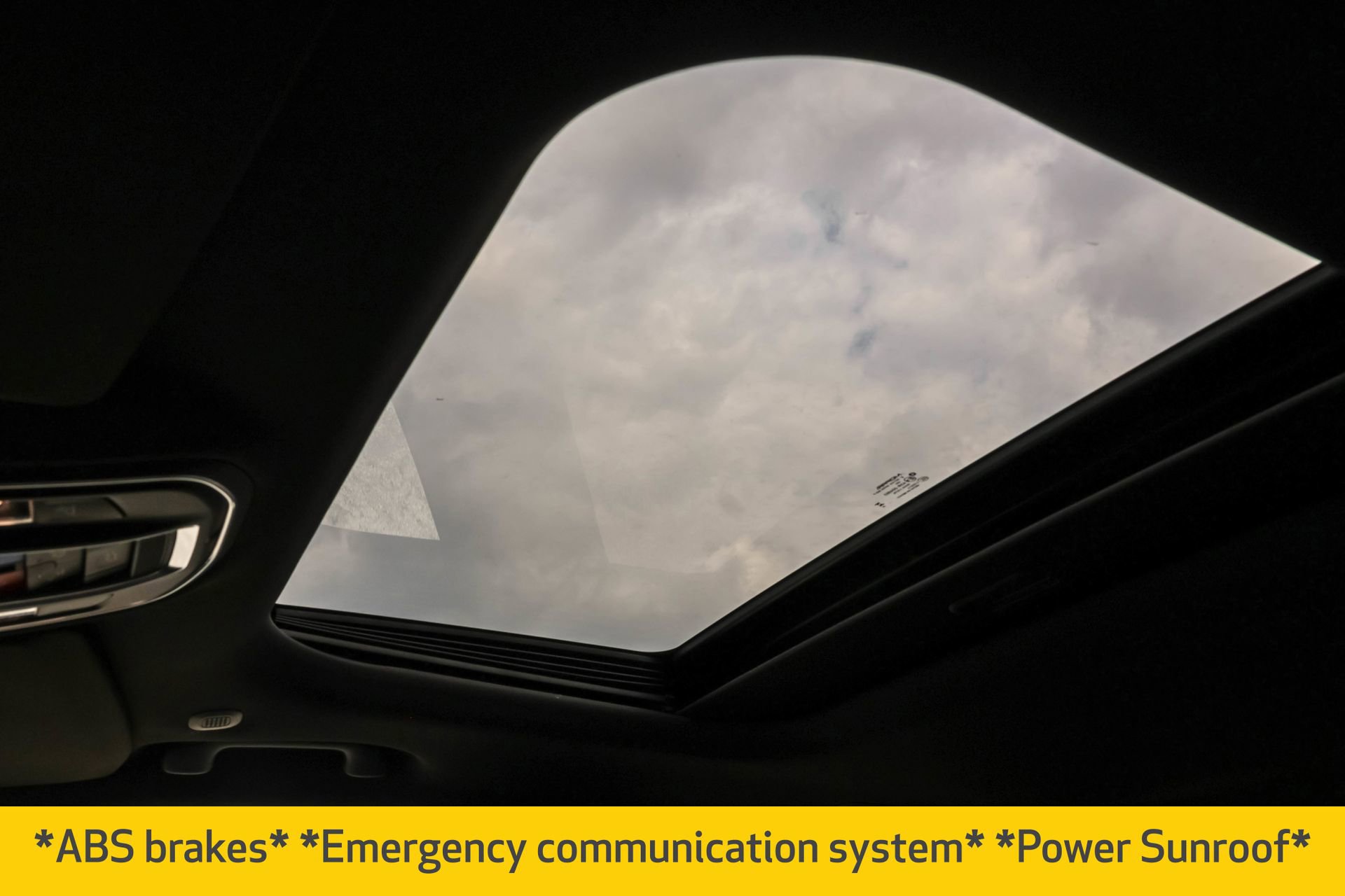 New 2025 Jeep Grand Cherokee Altitude image 7