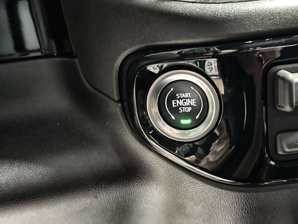 Used 2025 GMC Sierra 1500 Elevation w/ X31 Off-Road Package AWD/4WD image 23