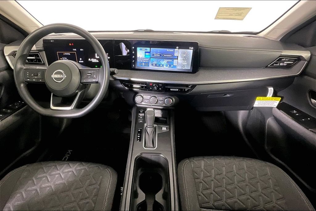 Certified 2025 Nissan Kicks SV AWD/4WD image 17