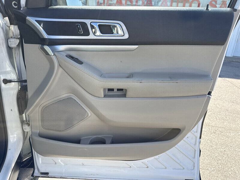 Used 2011 Ford Explorer XLT w/ 202A Rapid Spec Order Code AWD/4WD image 20