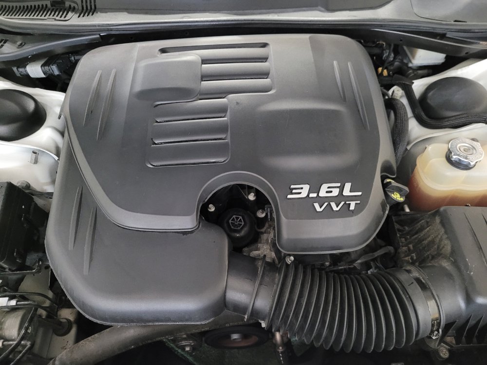Used 2022 Dodge Challenger GT AWD/4WD image 30